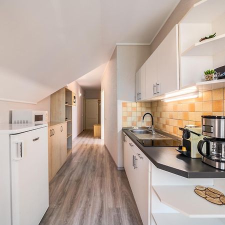 Helka Apartmanhaz Balatonlelle Exteriér fotografie
