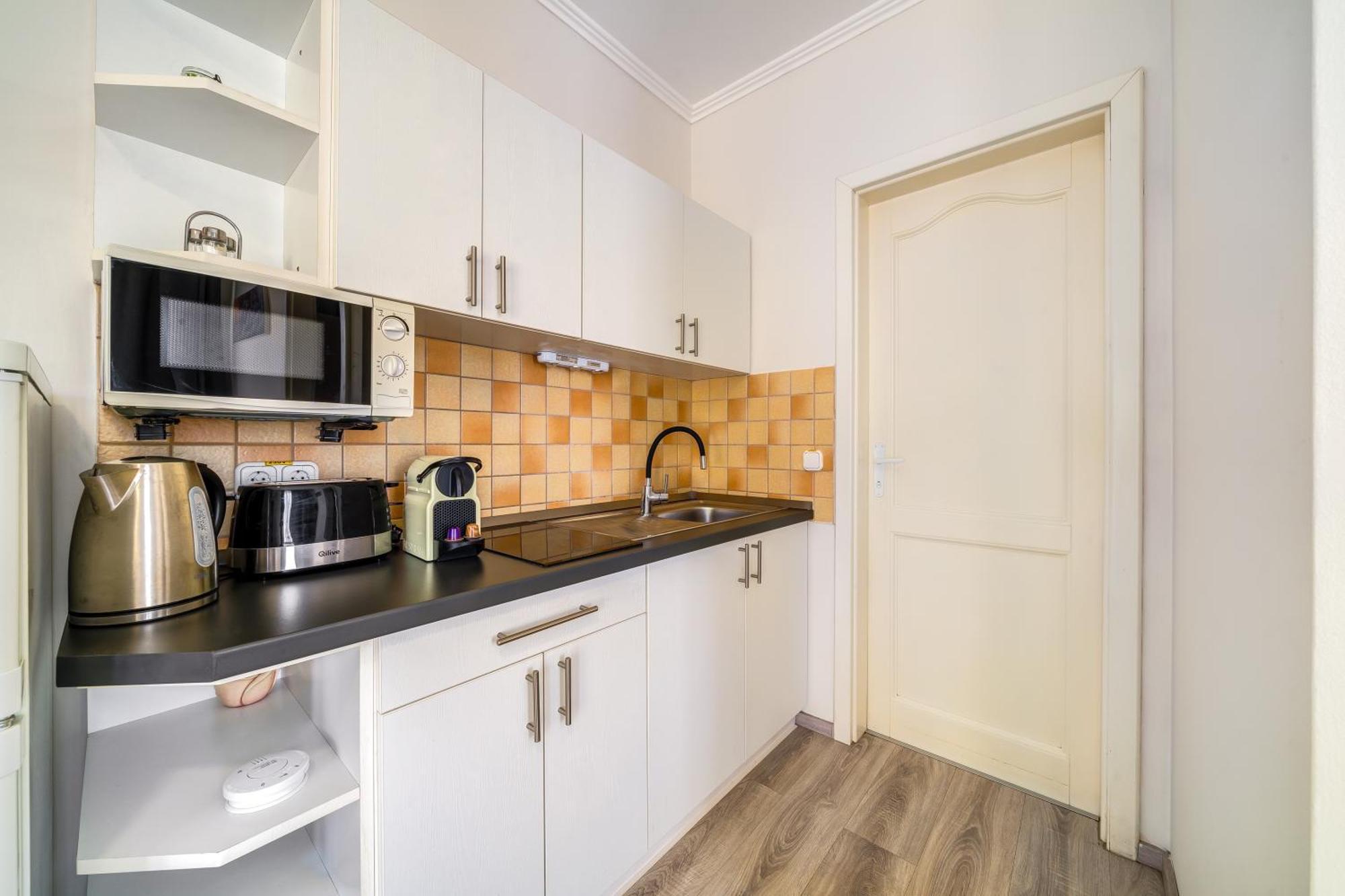 Helka Apartmanhaz Balatonlelle Exteriér fotografie